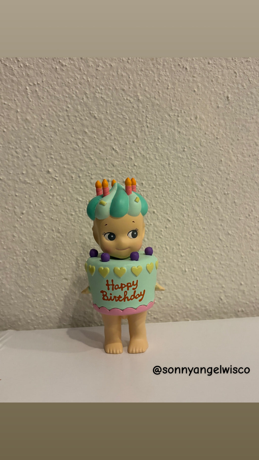 Sonny Angel Happy Birthday figurine