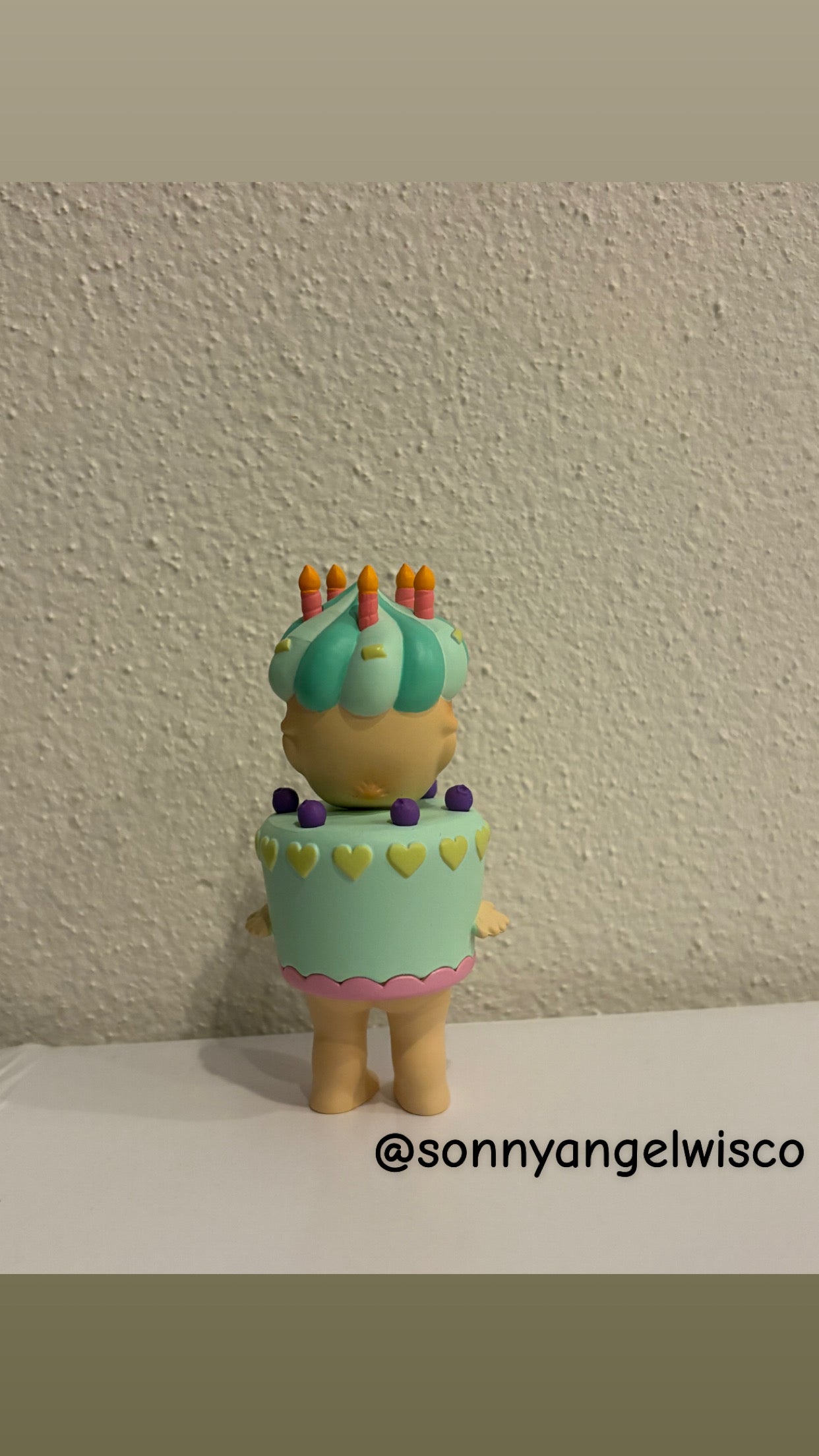 Sonny Angel Happy Birthday figurine